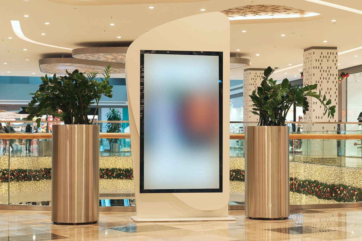 Écran publicitaire digital GLOBAL 360 dans un centre commercial